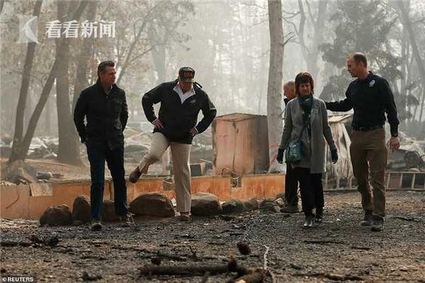 怎样修改tp钱包密码设置_北京发生山洪灾害 铲车翻倒4人被困